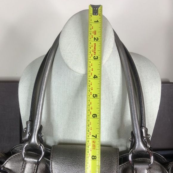 SALVATORE FERRAGAMO Gancini Metallic Silver Grey Leather Hand Bag Like New Cndtn - Picture 5 of 17